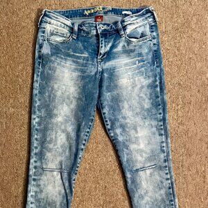 Arizona Whitewashed Jeans